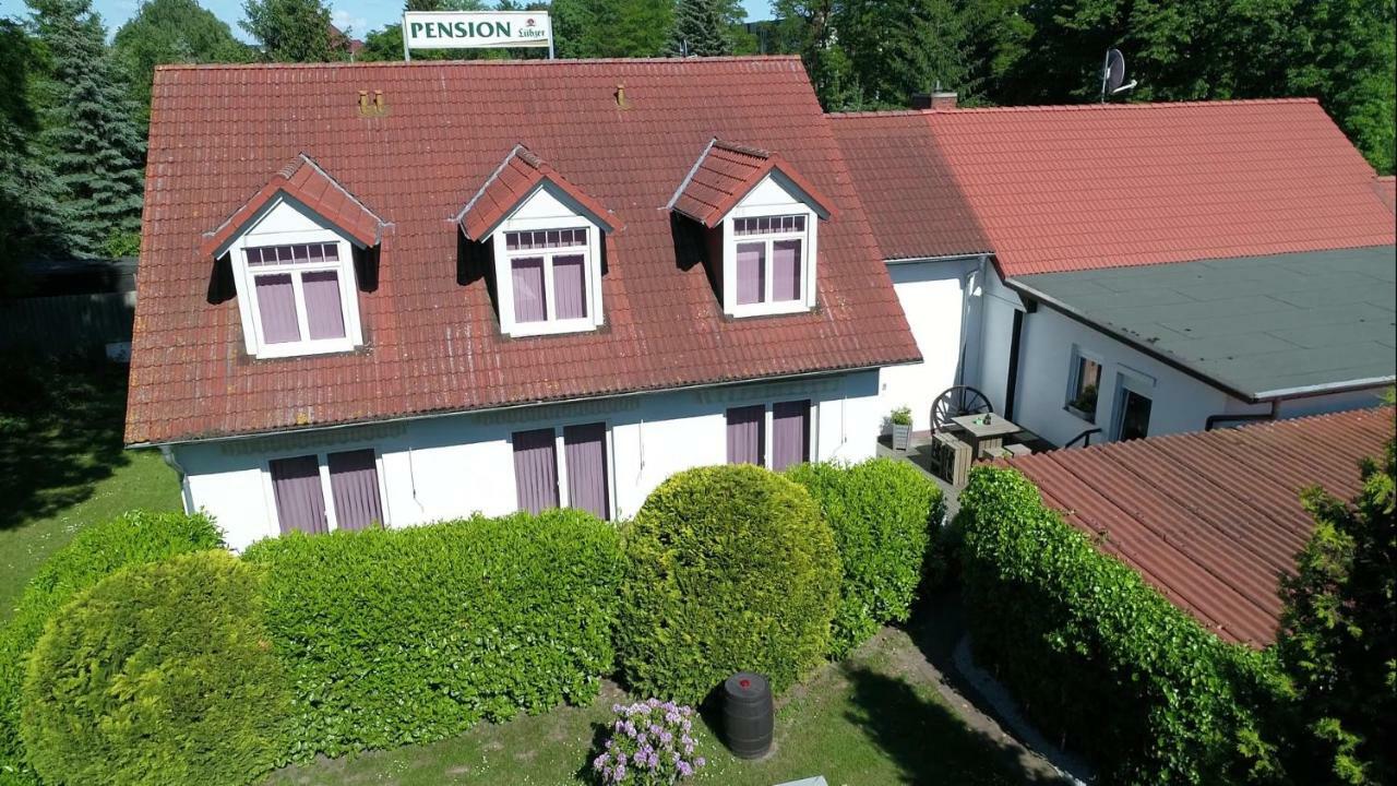 Pension Zum Lindeneck Lübz Exteriör bild
